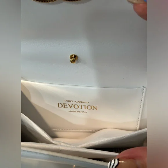 Dolce & Gabbana Small smooth calfskin White Devotion bag - Picture 4 of 11